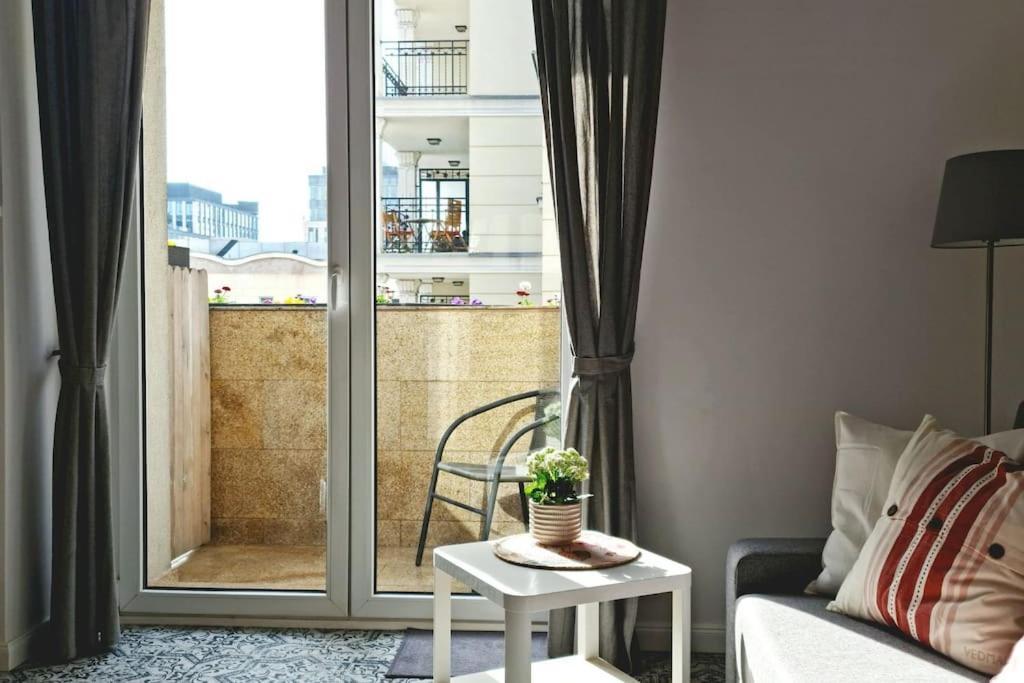 Apartament Zachodni Z Balkonem 4 Osoby وارسو المظهر الخارجي الصورة
